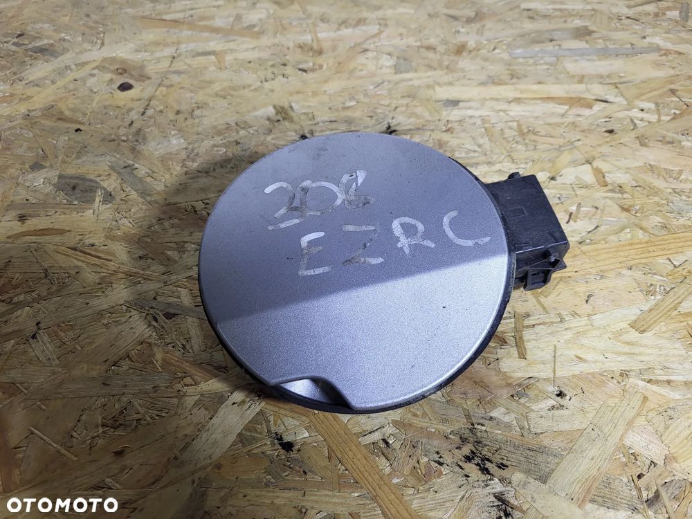 Klapka wlewu Paliwa Peugeot 208 - 1