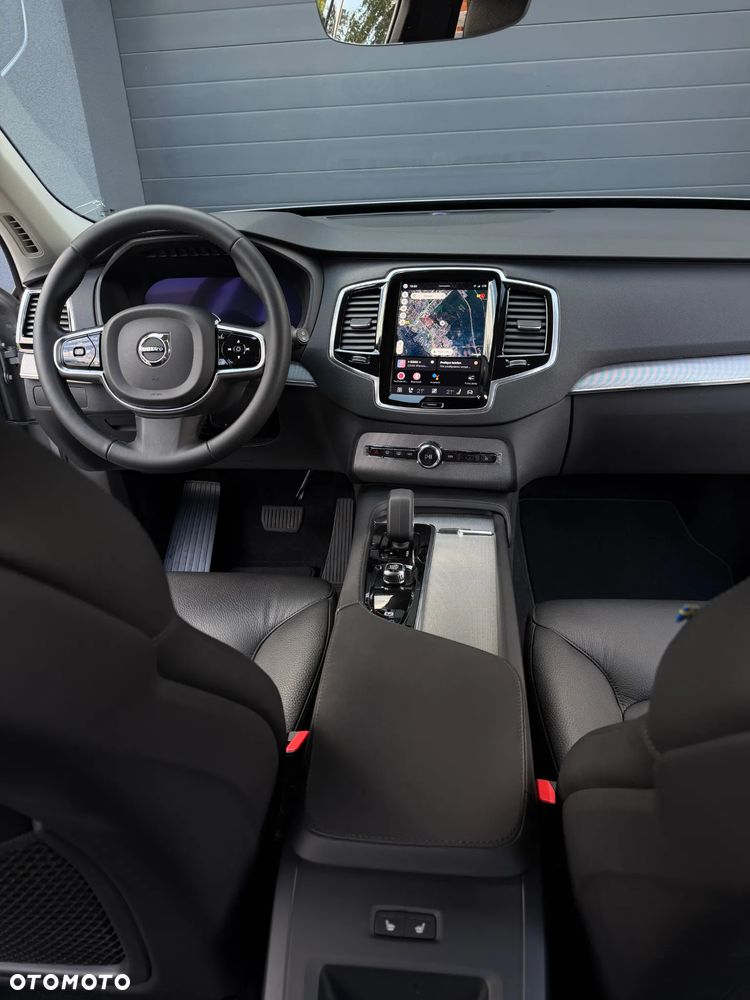 Volvo XC 90 B5 D AWD Momentum - 22