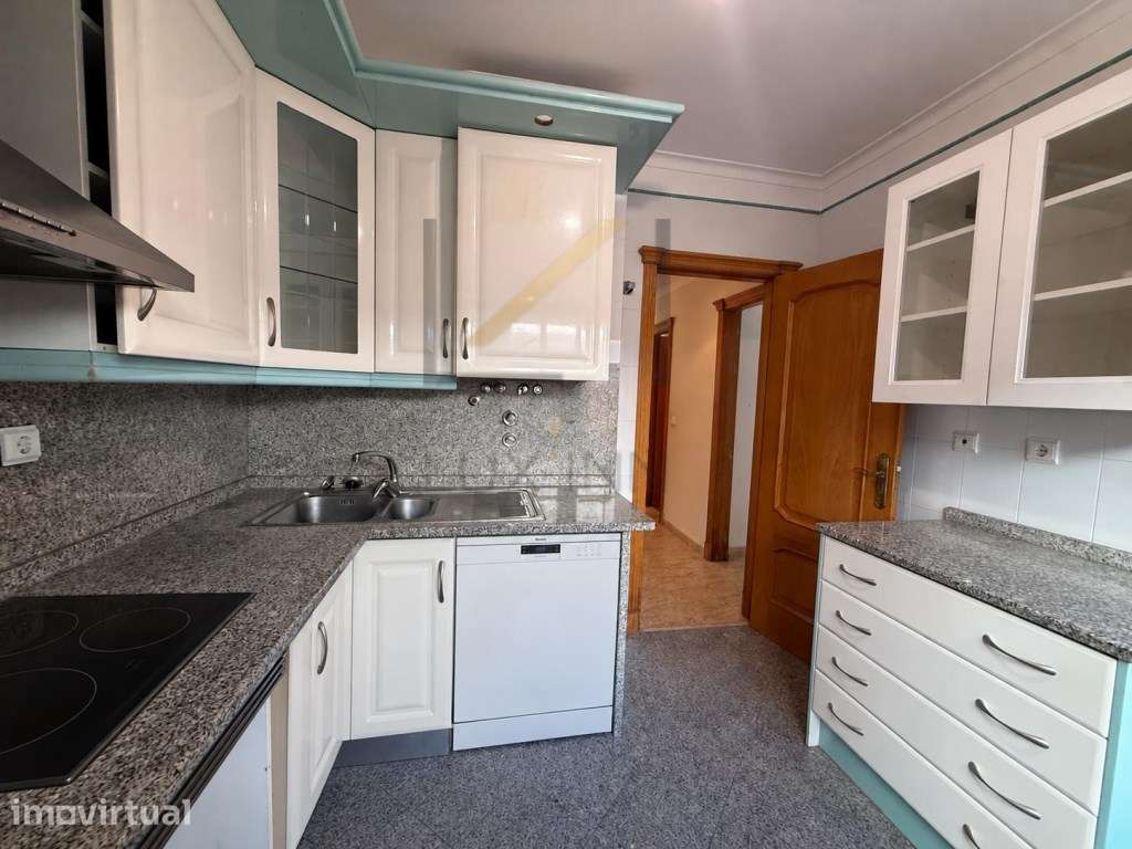 Apartamento com terraço de 40 m² nos Moinhos da Funcheira- Amadora - Grande imagem: 4/26