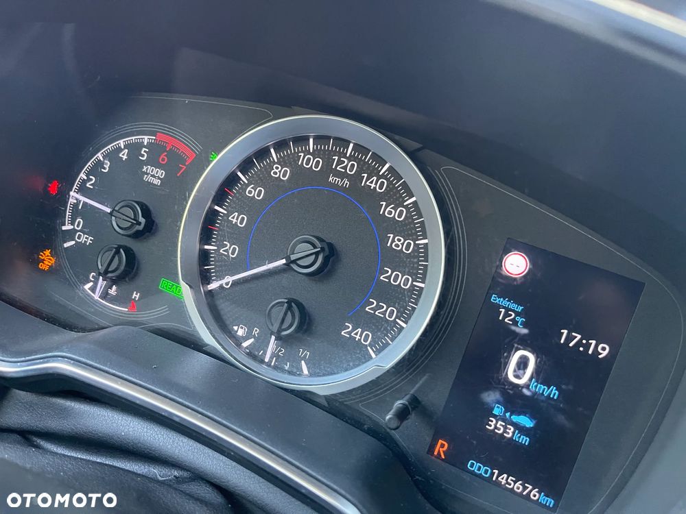 Toyota Corolla 1.8 Hybrid Executive - 36