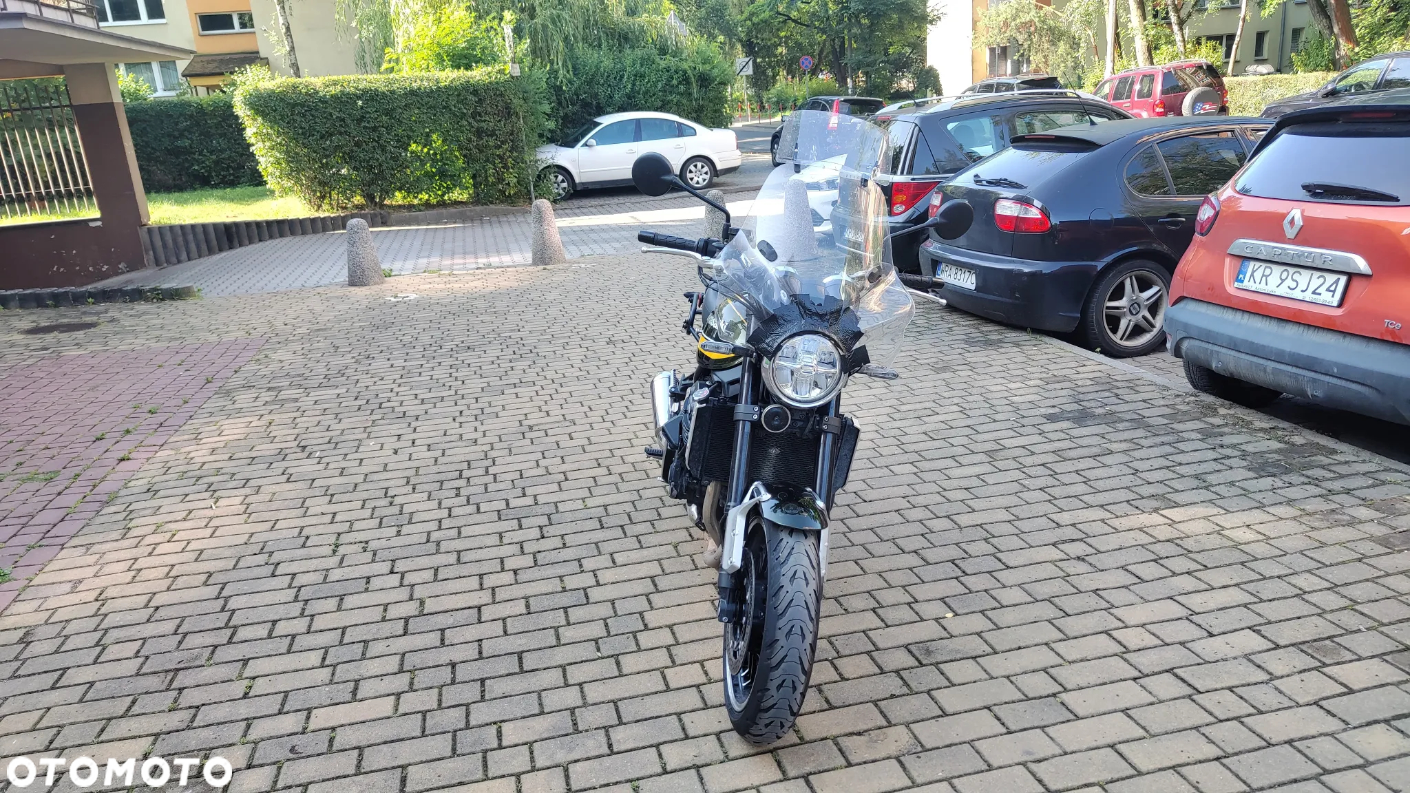 Kawasaki Z 900 RS - 7