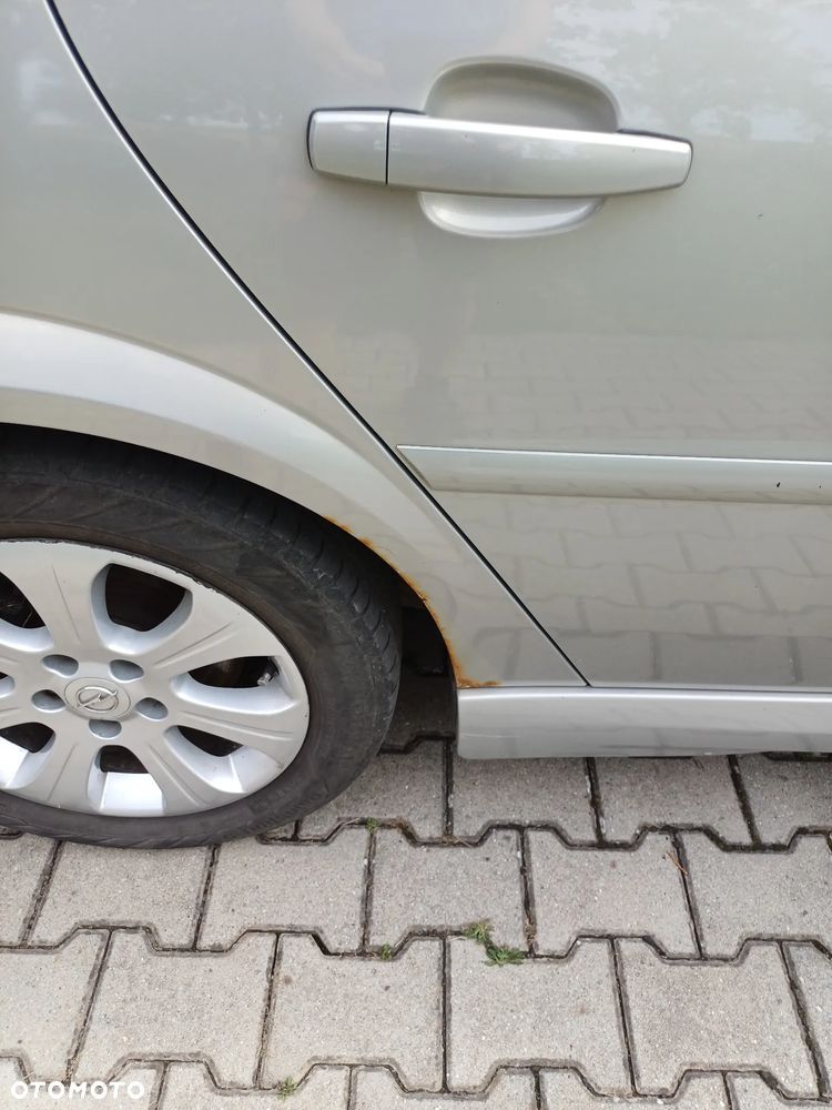 Opel Vectra 1.9 CDTI Sport / GTS - 22