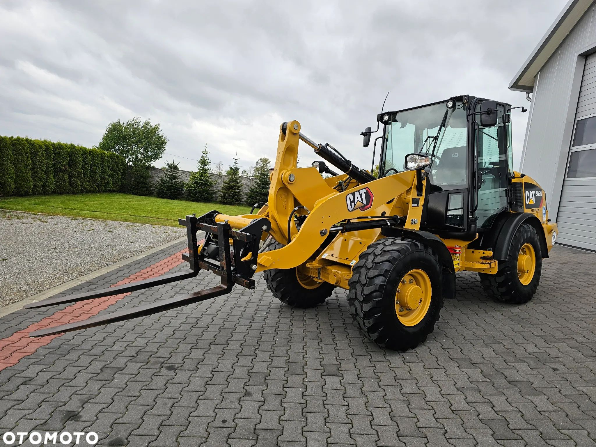 Caterpillar 906 M - 1