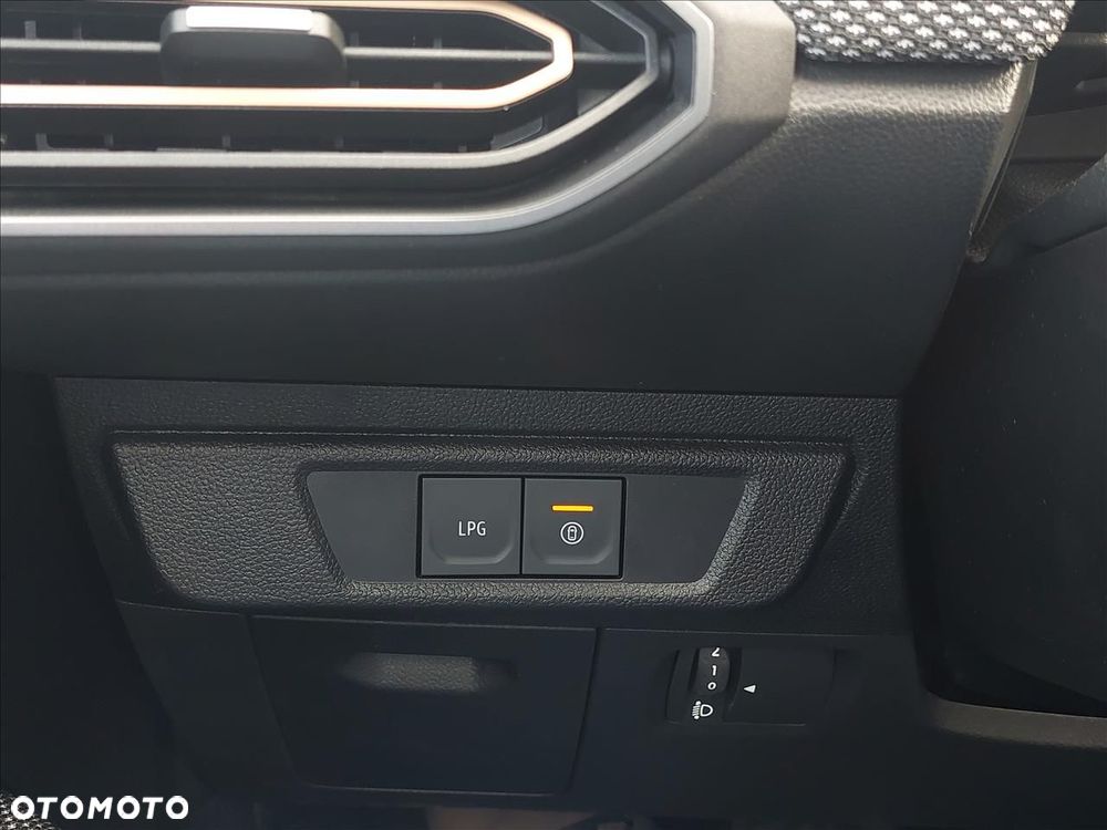 Dacia Sandero Stepway - 12