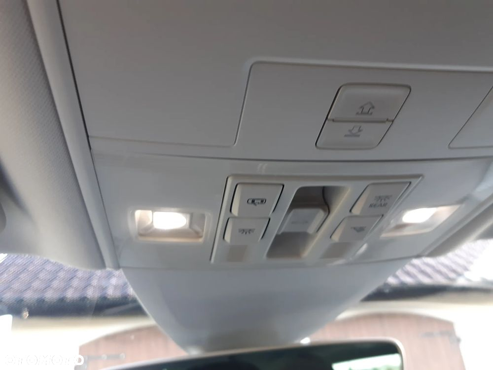 Volkswagen Passat - 16