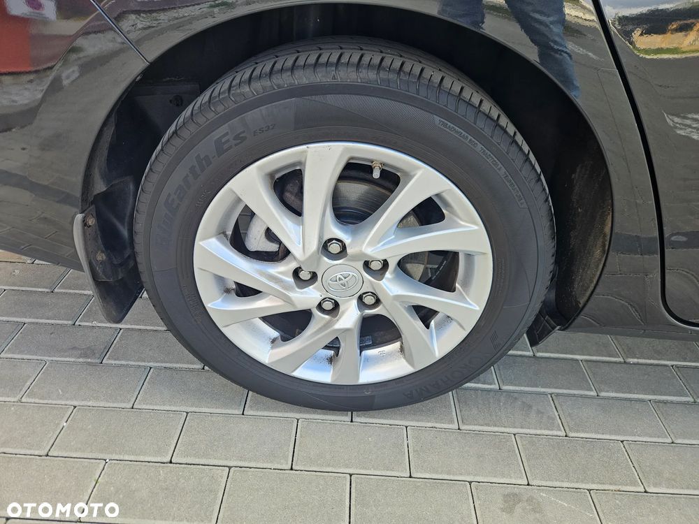 Toyota Auris Hybrid 135 Premium - 15