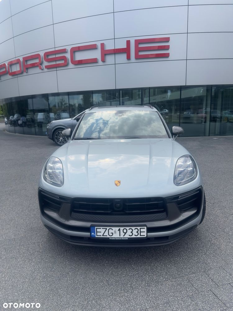 Porsche Macan T - 1