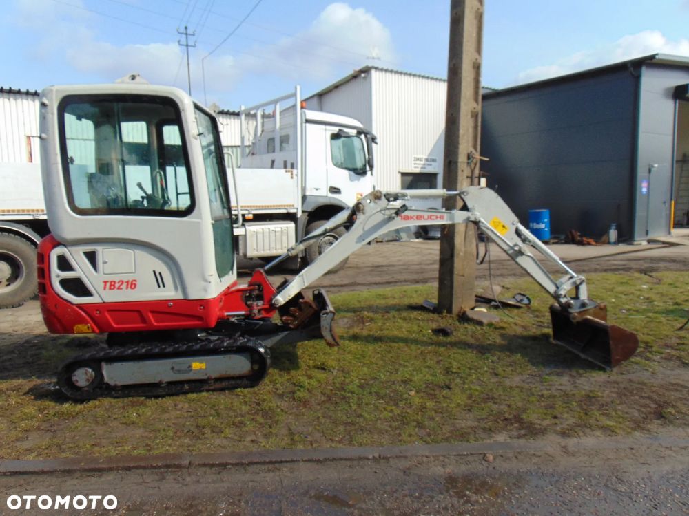 Takeuchi TB216 - 1