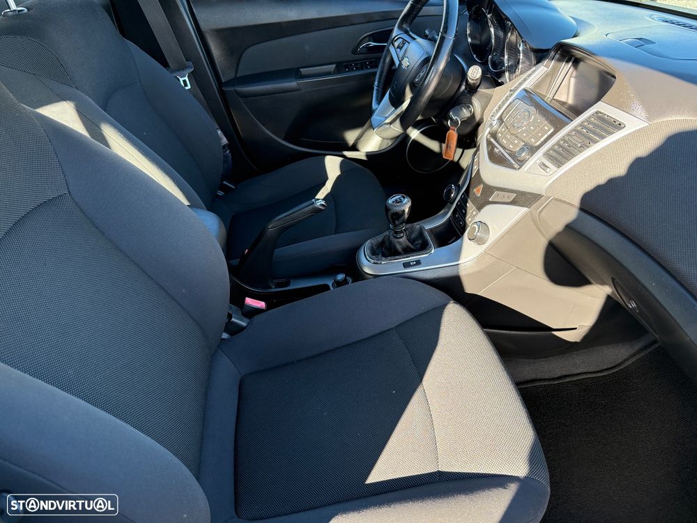 Chevrolet Cruze 2.0 VCDi LTZ - 21