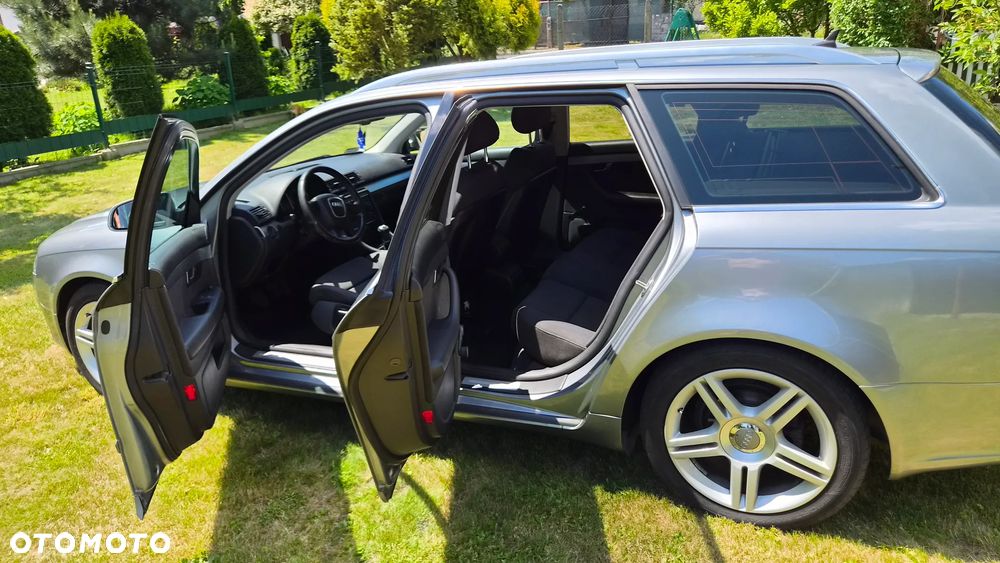 Audi A4 Avant 2.0 TDI - 12