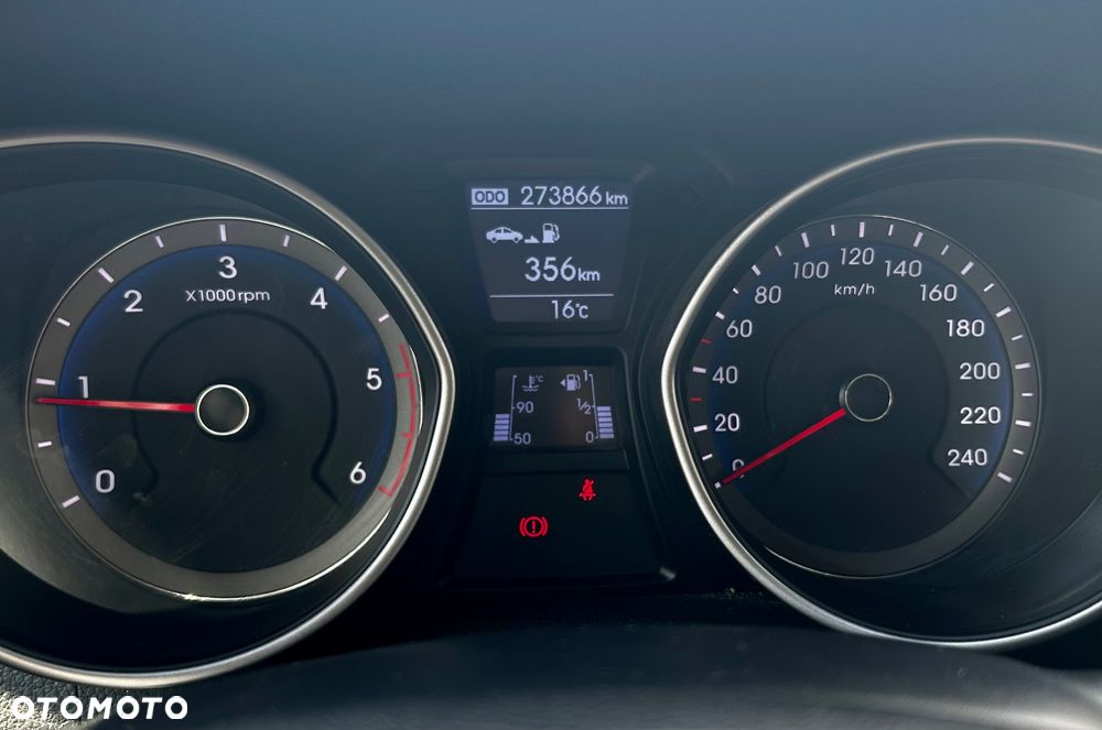 Hyundai i30 1.4 CRDi Classic + - 10