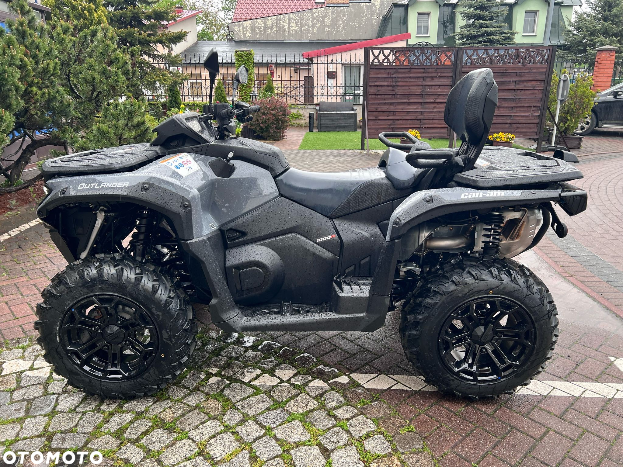 Can-Am Outlander Max - 2