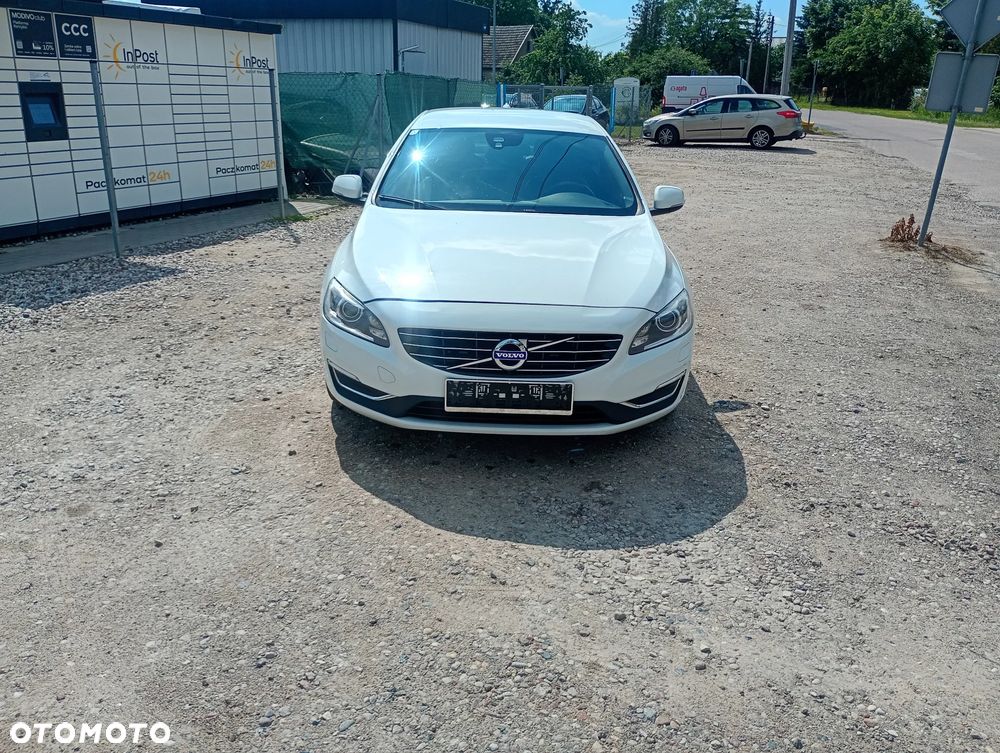 Volvo S60 D3 Geartronic Momentum - 8