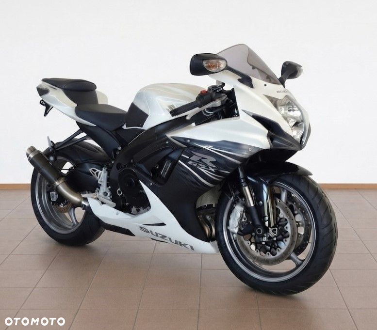 Suzuki GSX-R - 1