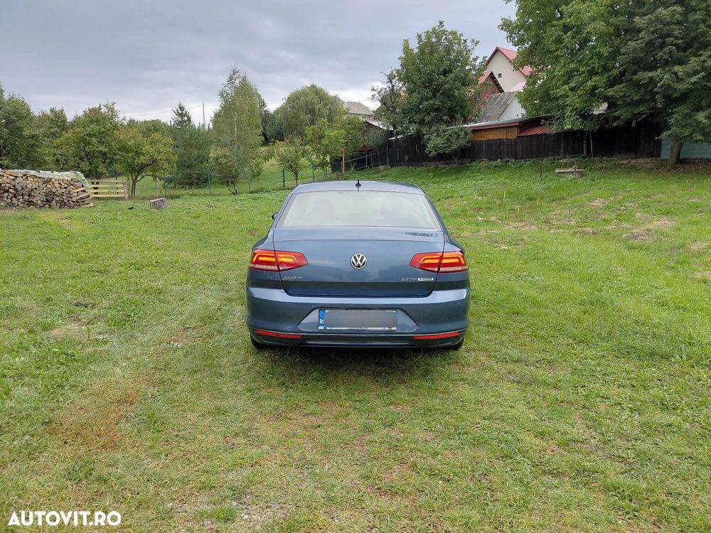 Volkswagen Passat - 3