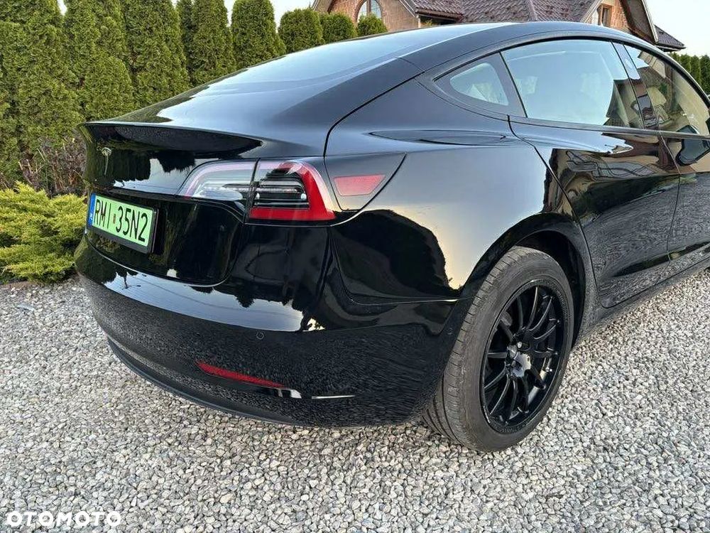 Tesla Model 3 Standard Range Plus - 2