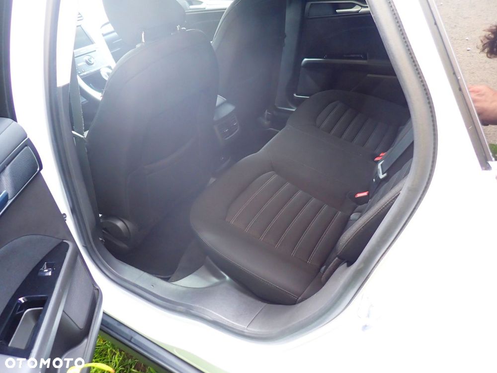 Ford Mondeo 2.0 TDCi Edition PowerShift - 19