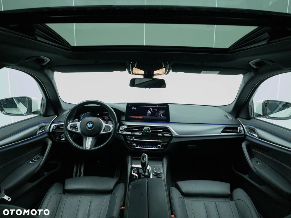 BMW Seria 5 530i xDrive M Sport sport - 14