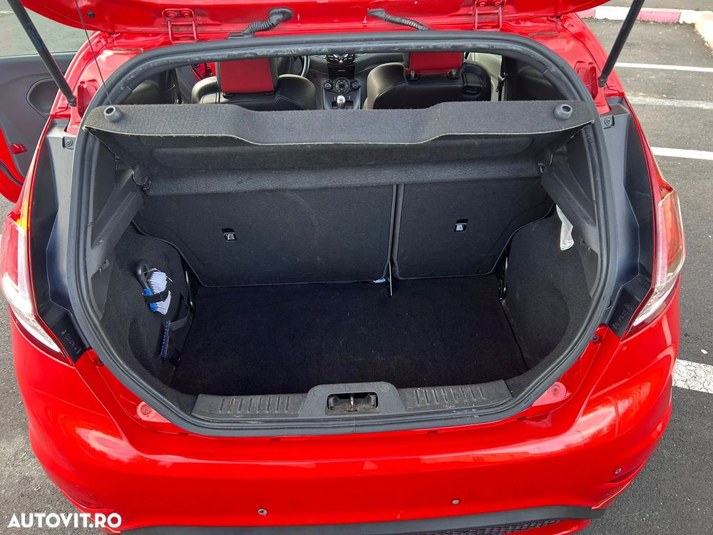 Ford Fiesta 1.6 ST - 8