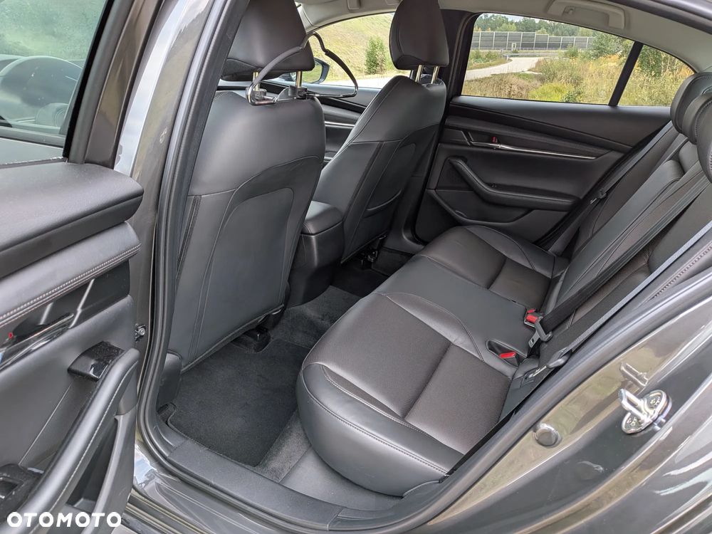 Mazda 3 - 18