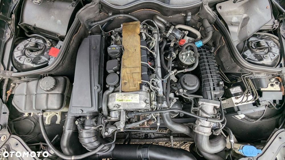 Mercedes-Benz CLK - 33
