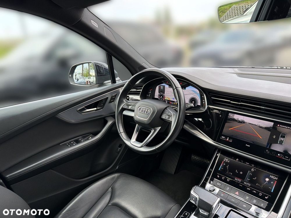Audi Q7 - 17