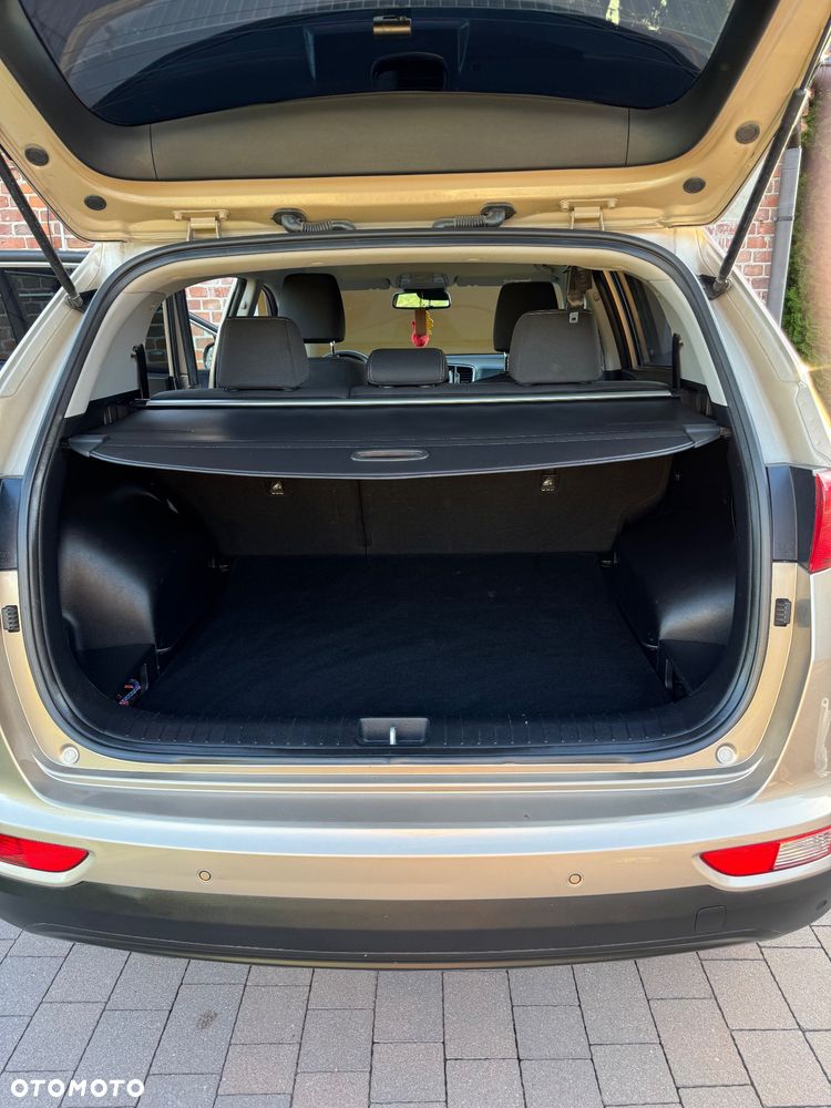 Kia Sportage 1.7 CRDI 2WD Spirit - 6