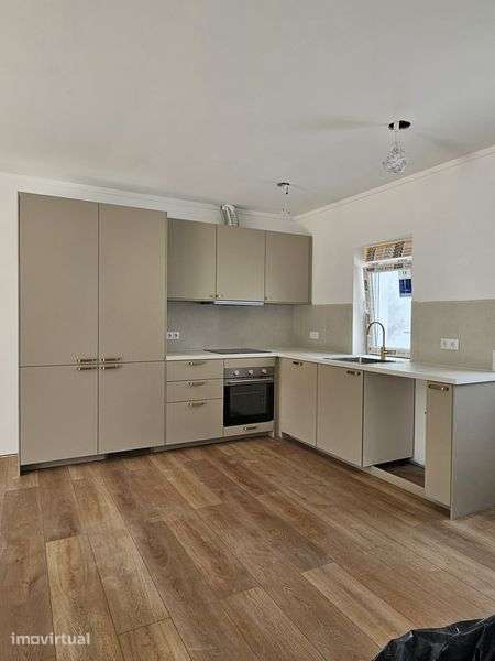 Moradia T2 Renovada com 850m² de Terreno | Lavos – Figueira da Foz - Grande imagem: 4/12