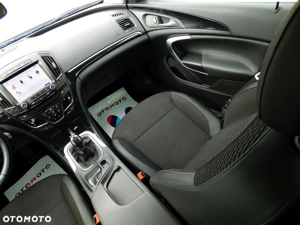 Opel Insignia - 13