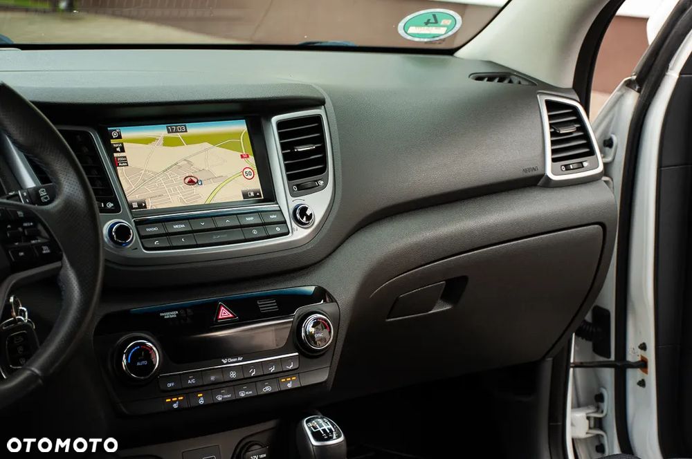 Hyundai Tucson 2.0 CRDi 2WD Style - 32
