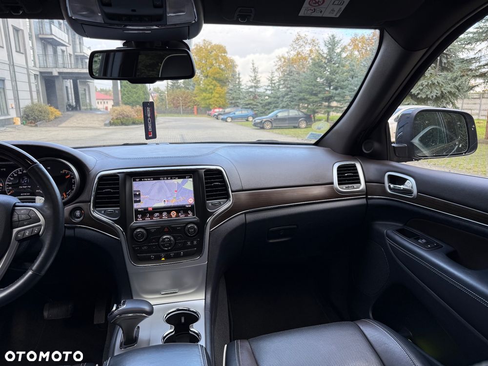 Jeep Grand Cherokee - 36