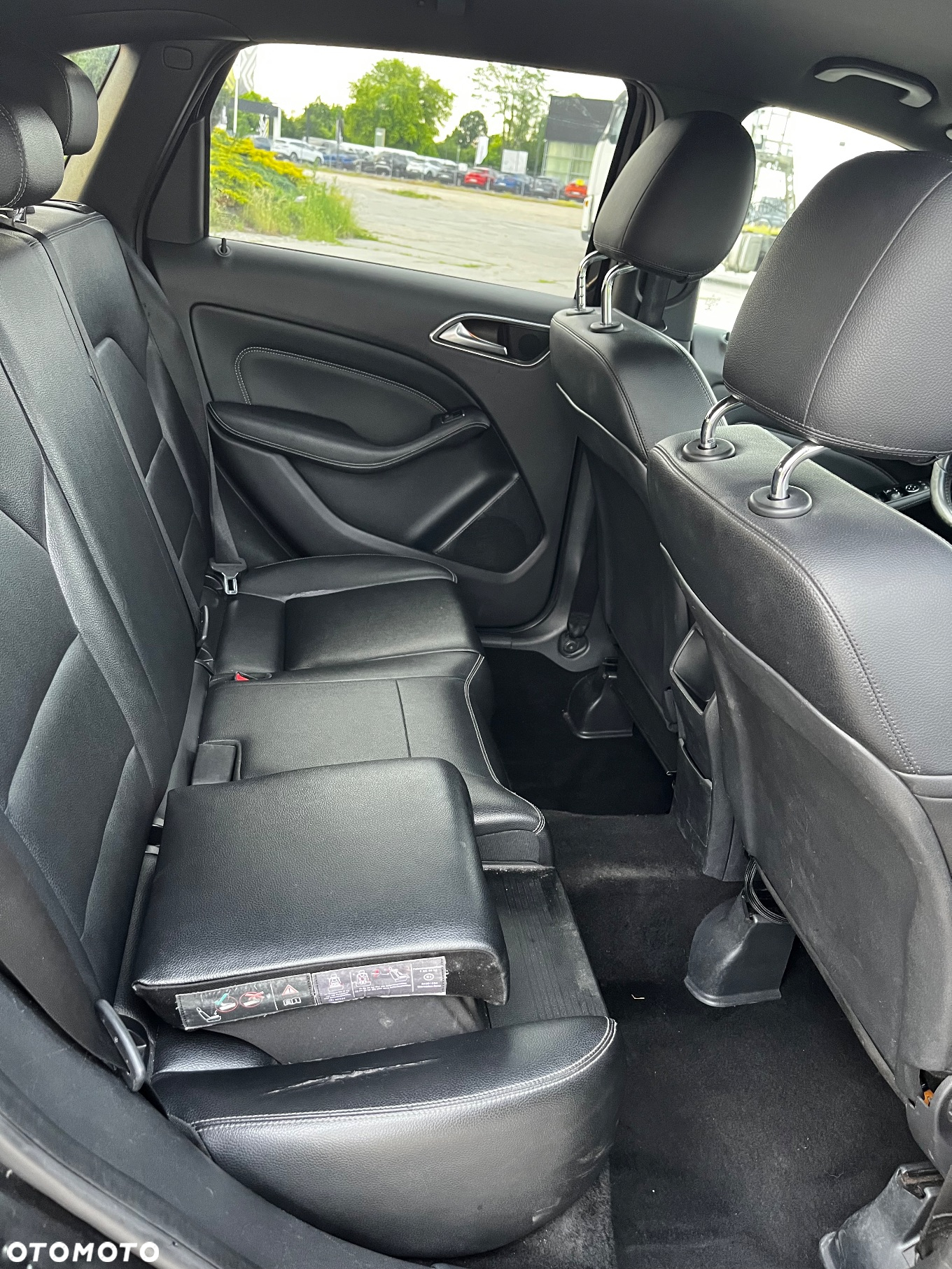 Mercedes-Benz Klasa B 200 (CDI) d 4Matic 7G-DCT AMG Line - 12