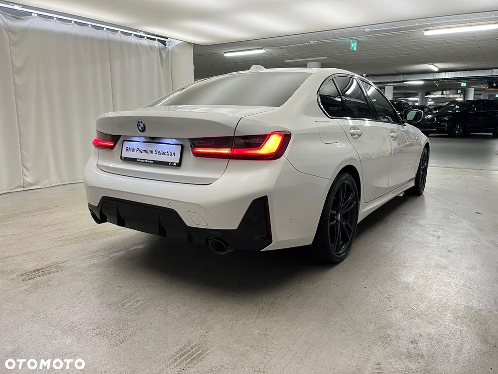 BMW Seria 3 320d xDrive mHEV M Sport sport - 12
