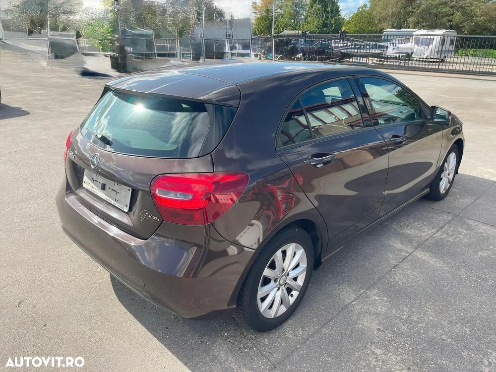 Mercedes-Benz A 160 d - 5