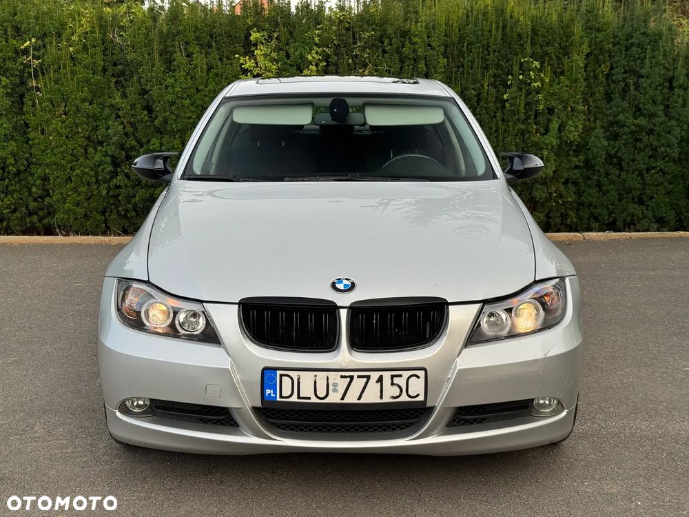BMW Seria 3 320i - 5