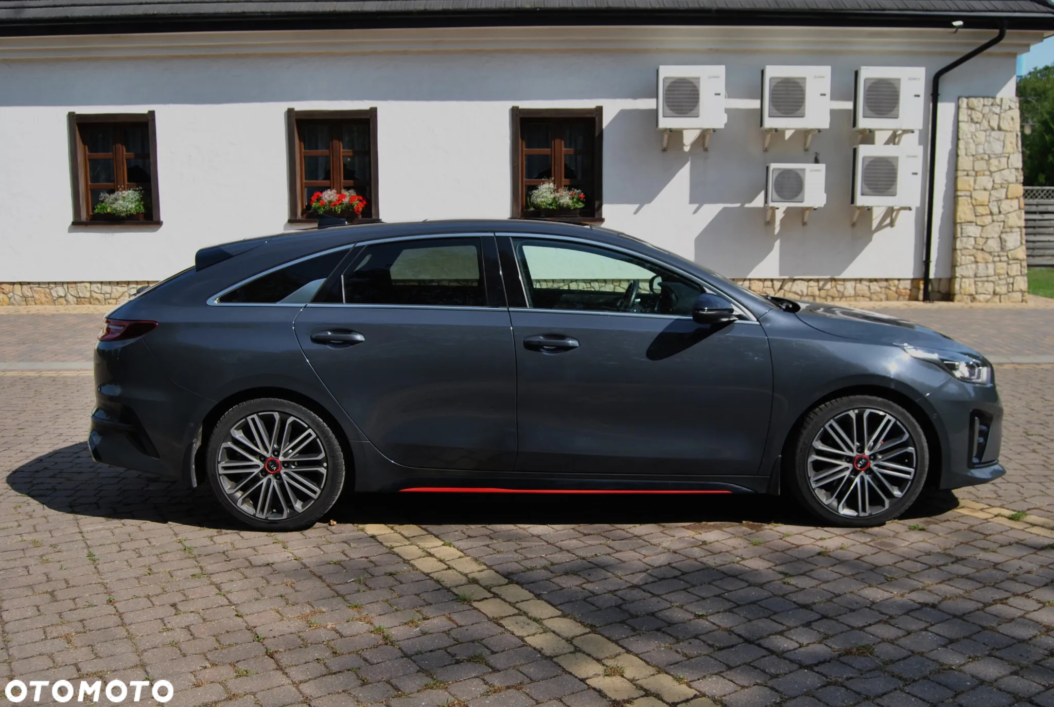 Kia ProCeed 1.6 T-GDI GT DCT - 25