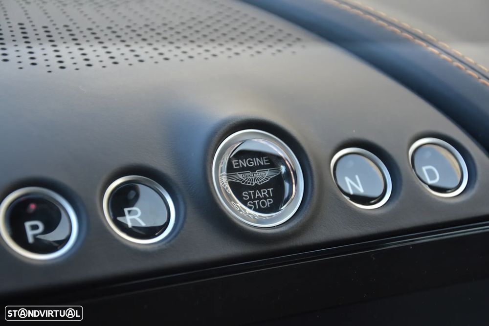 Aston Martin DBX 707 - 37