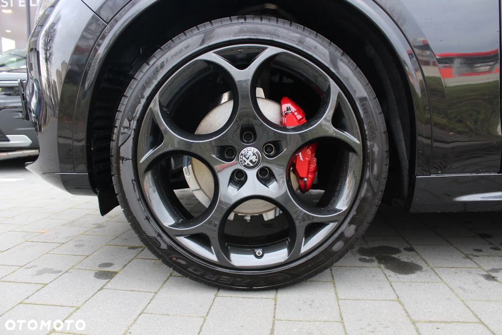 Alfa Romeo Stelvio 2.0 Turbo Veloce Q4 - 6