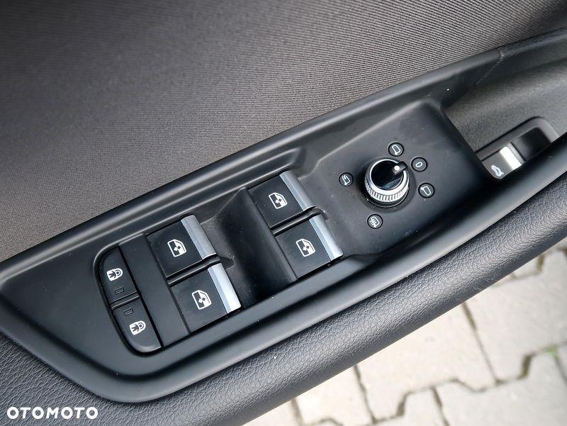 Audi A4 Limousine 35 TFSI mHEV Advanced S tronic - 22