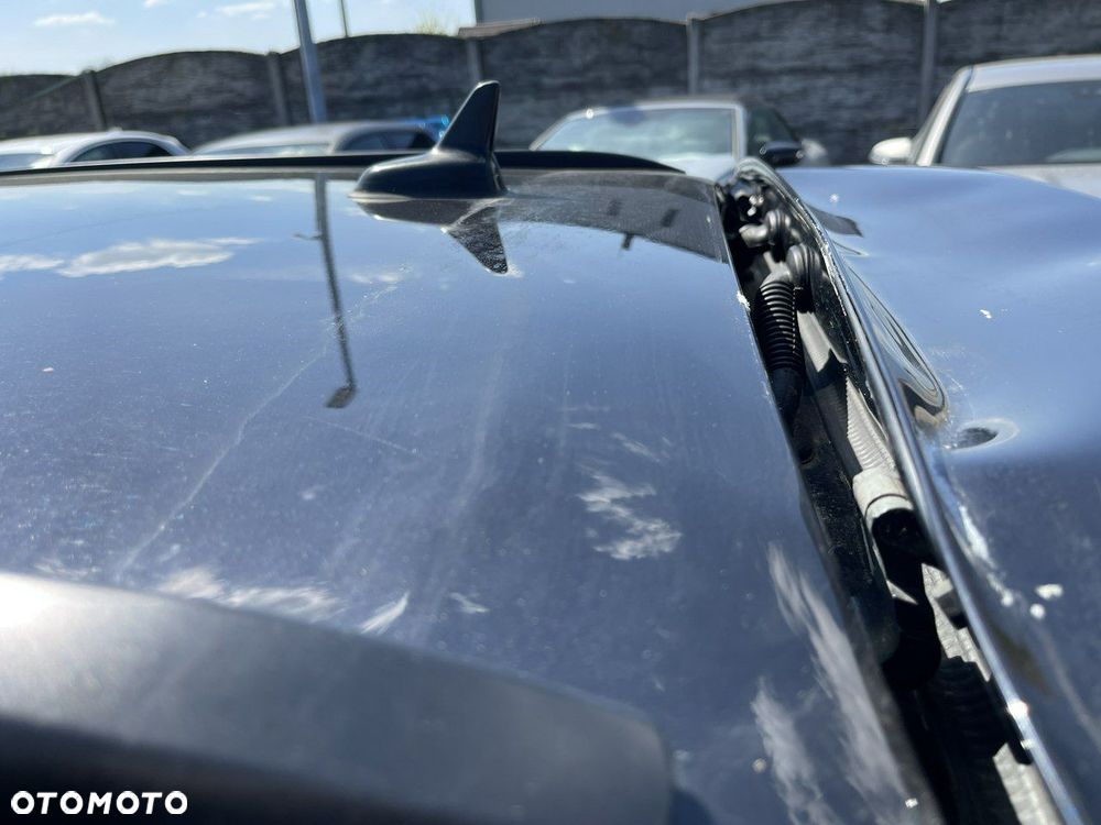 Volkswagen Passat Variant 2.0 TDI SCR DSG Business - 5