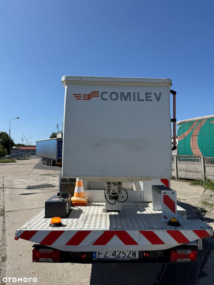 Iveco DAILY - 28