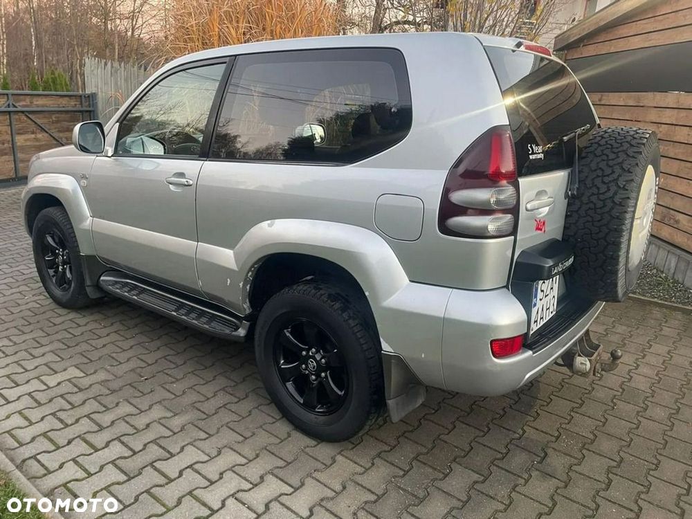 Toyota Land Cruiser 3.0 D Luna Comfort - 3