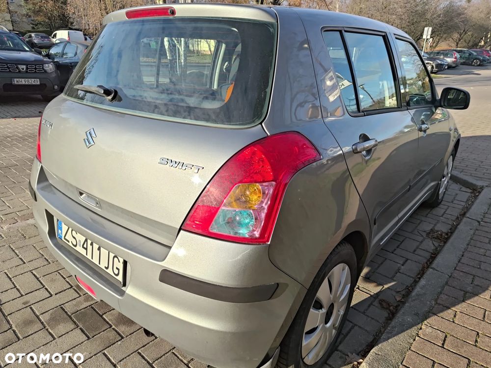 Suzuki Swift - 5