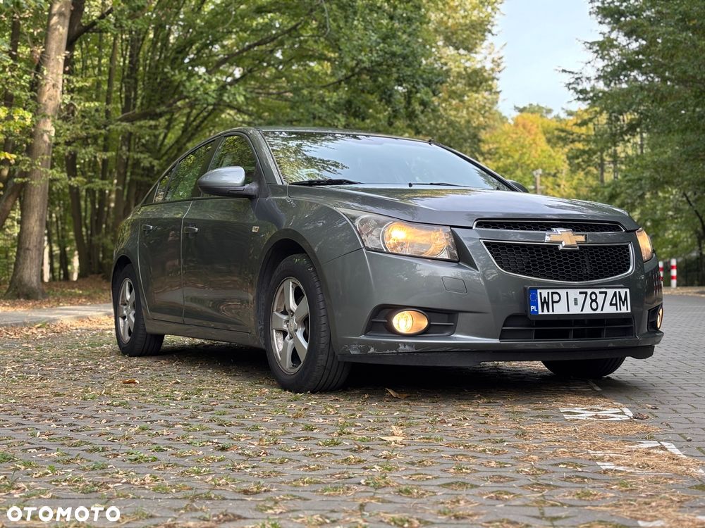 Chevrolet Cruze 1.6 LS - 4