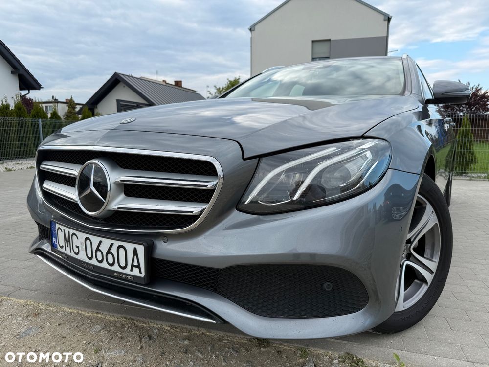 Mercedes-Benz Klasa E 220 d Business Edition 9G-TRONIC - 32