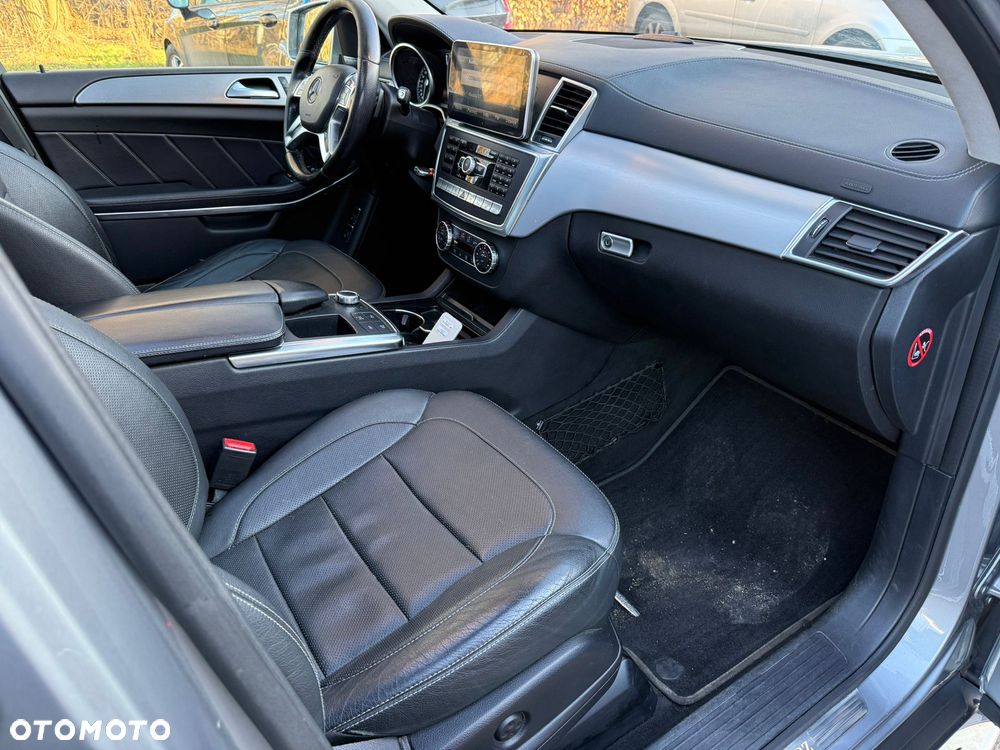 Mercedes-Benz GL - 18