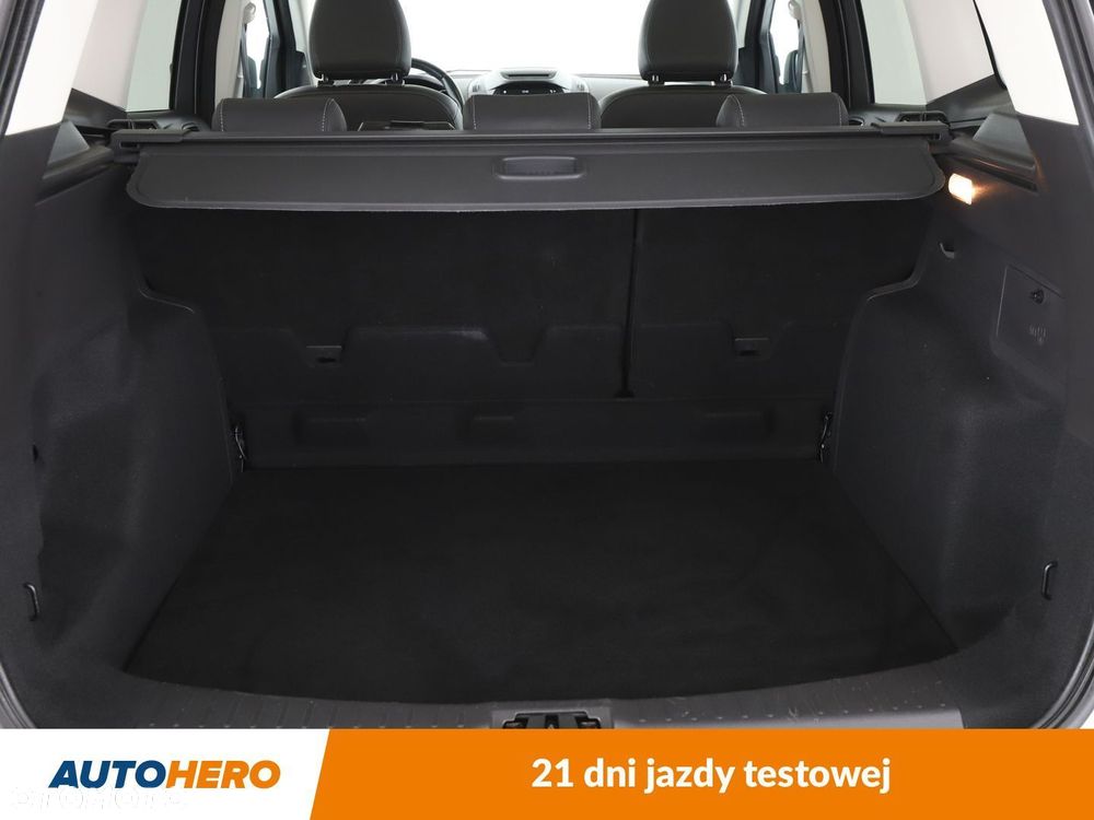 Ford Kuga - 17