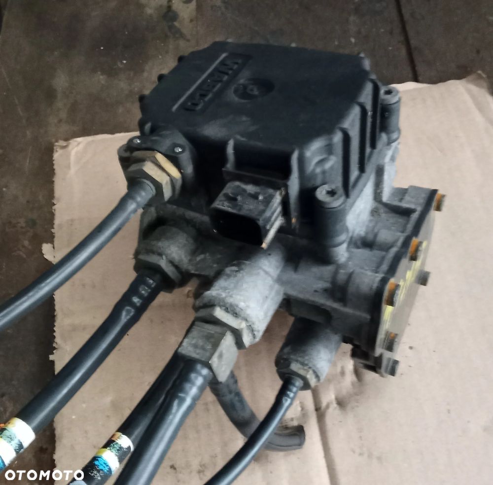 Zawór modulator EBS DAF XF lift 2021r. 1747137 - 1