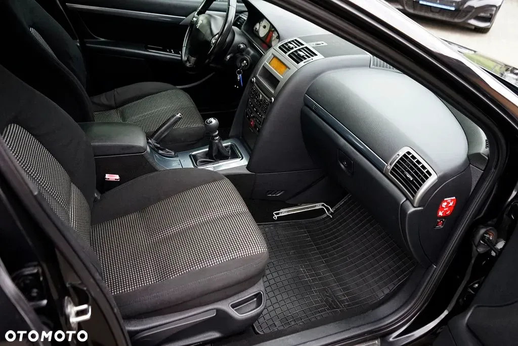 Peugeot 407 SW HDi 135 - 18