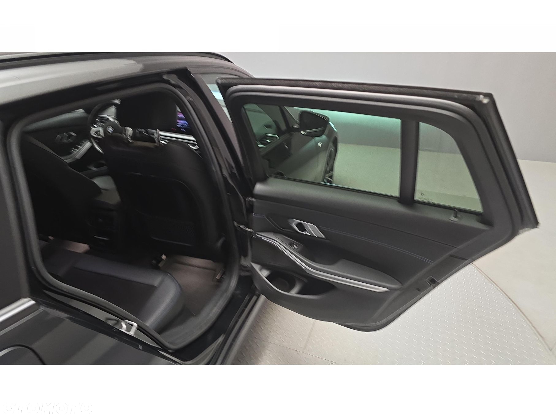 BMW Seria 3 - 29